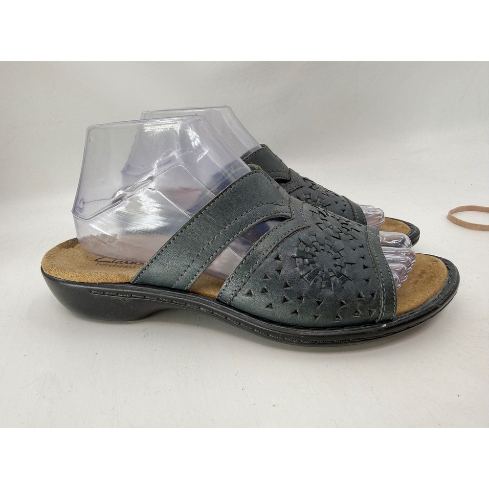 Clarks Bendables Womens 8M Dark Grey Leather Laser Cut Slide Sandals 37384